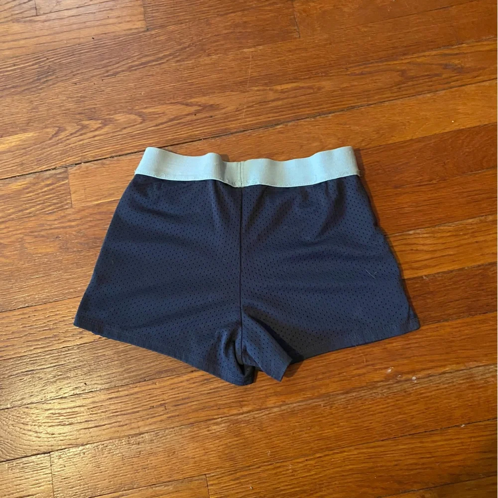 Old Navy Dark Blue Athletic Shorts with Light Gray Waistband - Picture 4 of 7